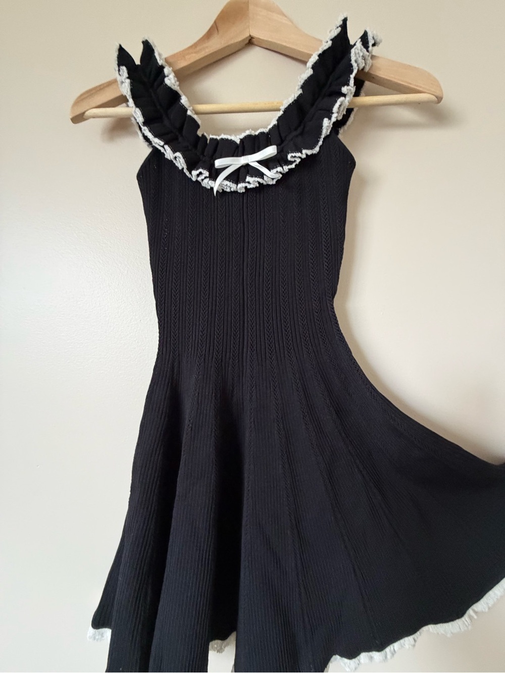 NEW Self-Portrait Black Contrast Trim Knit Mini Dress Ruffle Bow | US XS - Picture 10 of 14